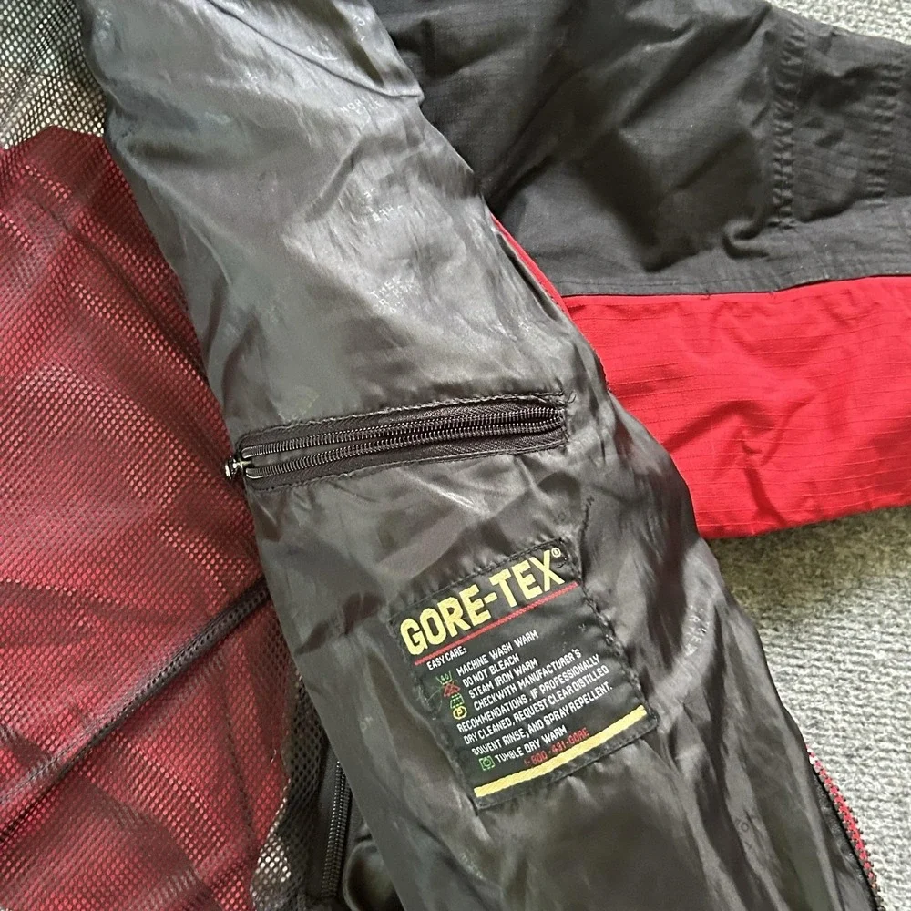 The North Face Summit Series Jacket Mens Medium Red Gore-Tex XCR Hooded Ski